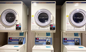 LAUNDRY MACHINE